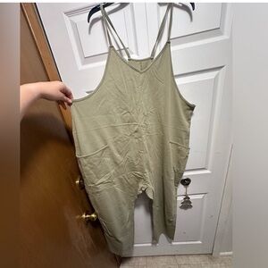 Olive 🫒 Green Sleeveless Romper Jumpsuit